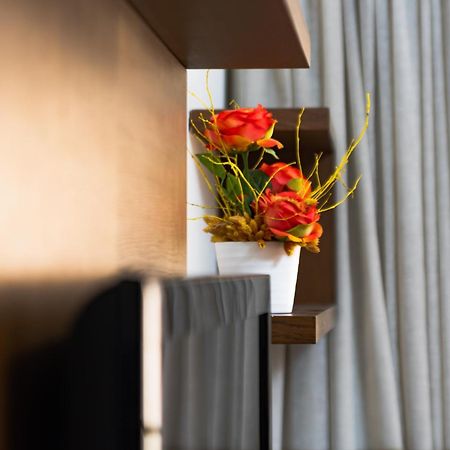 Britannia Suites Beirut Eksteriør billede