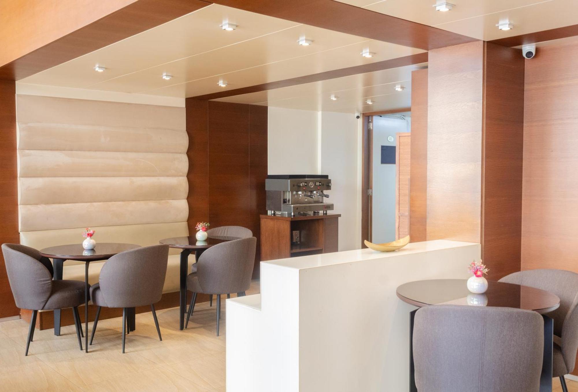 Britannia Suites Beirut Eksteriør billede