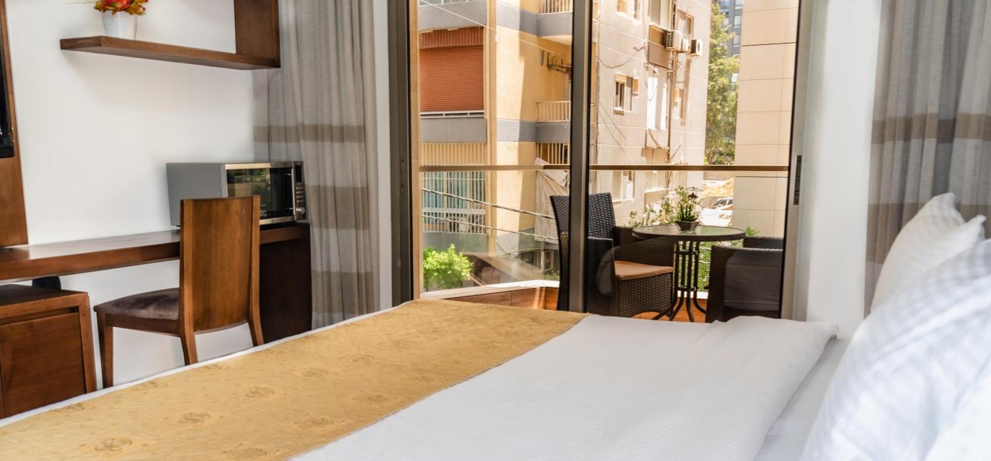 Britannia Suites Beirut Eksteriør billede