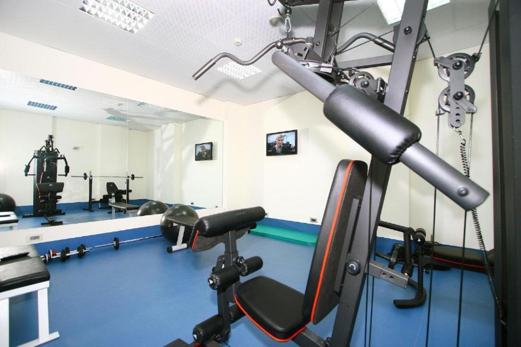 Britannia Suites Beirut Eksteriør billede