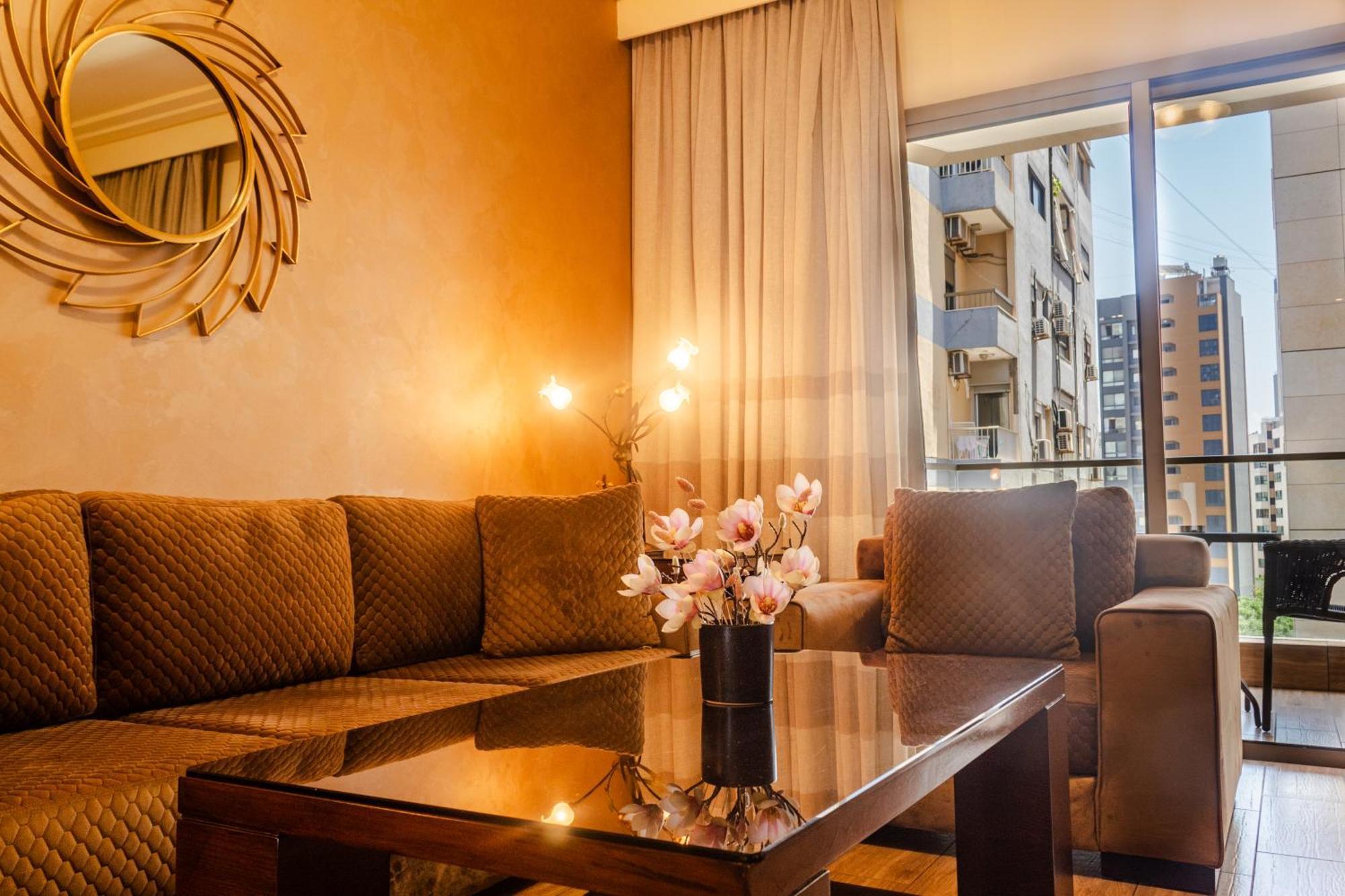 Britannia Suites Beirut Eksteriør billede