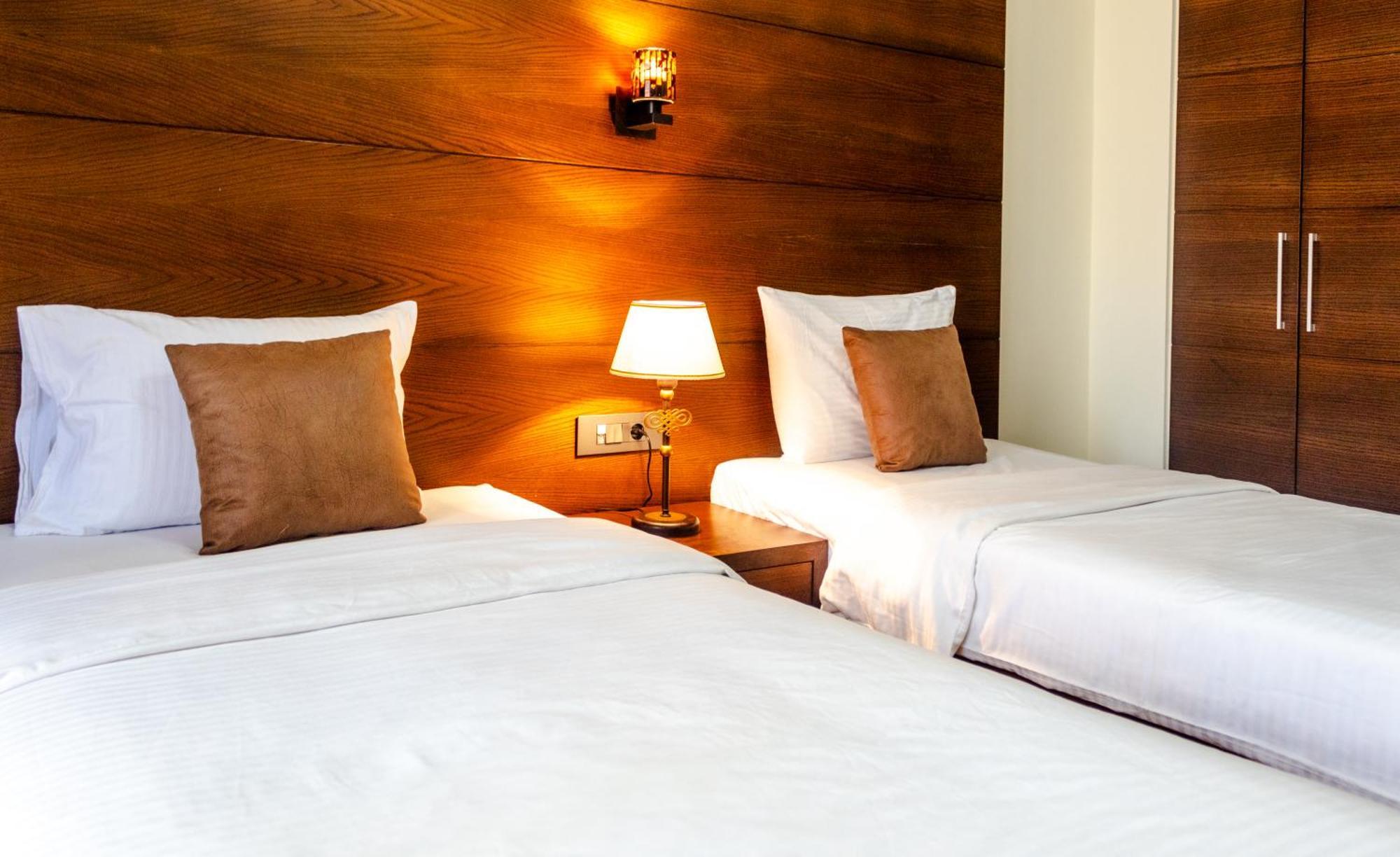 Britannia Suites Beirut Eksteriør billede