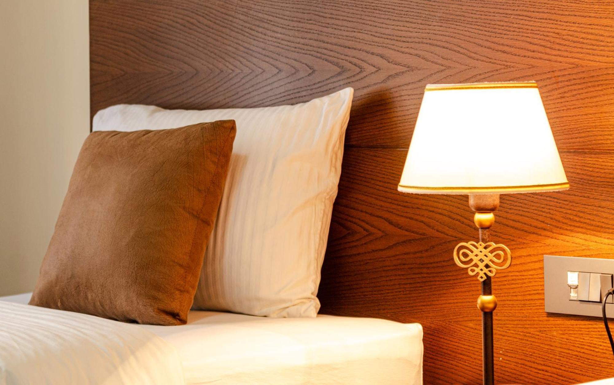 Britannia Suites Beirut Eksteriør billede