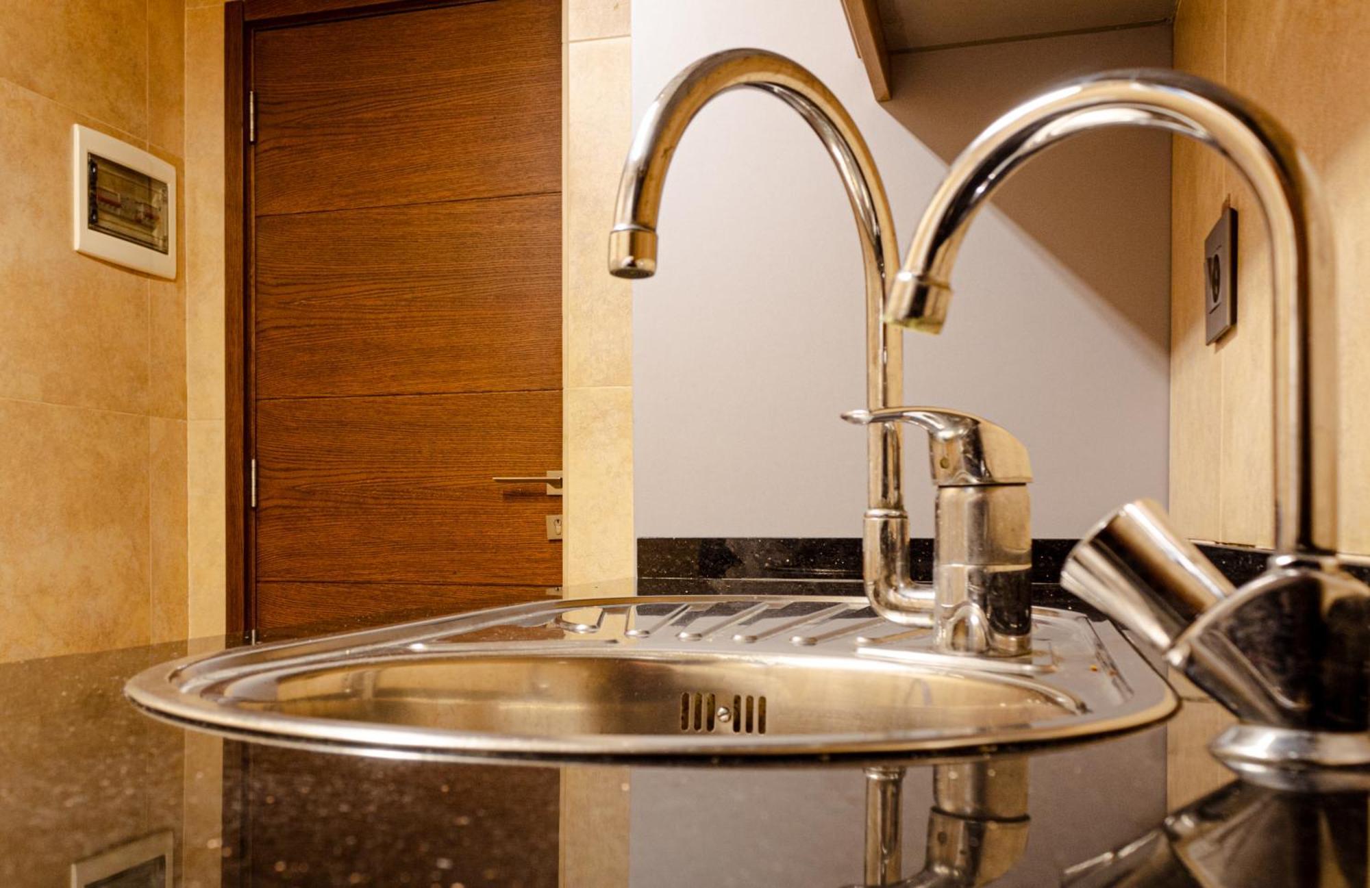 Britannia Suites Beirut Eksteriør billede
