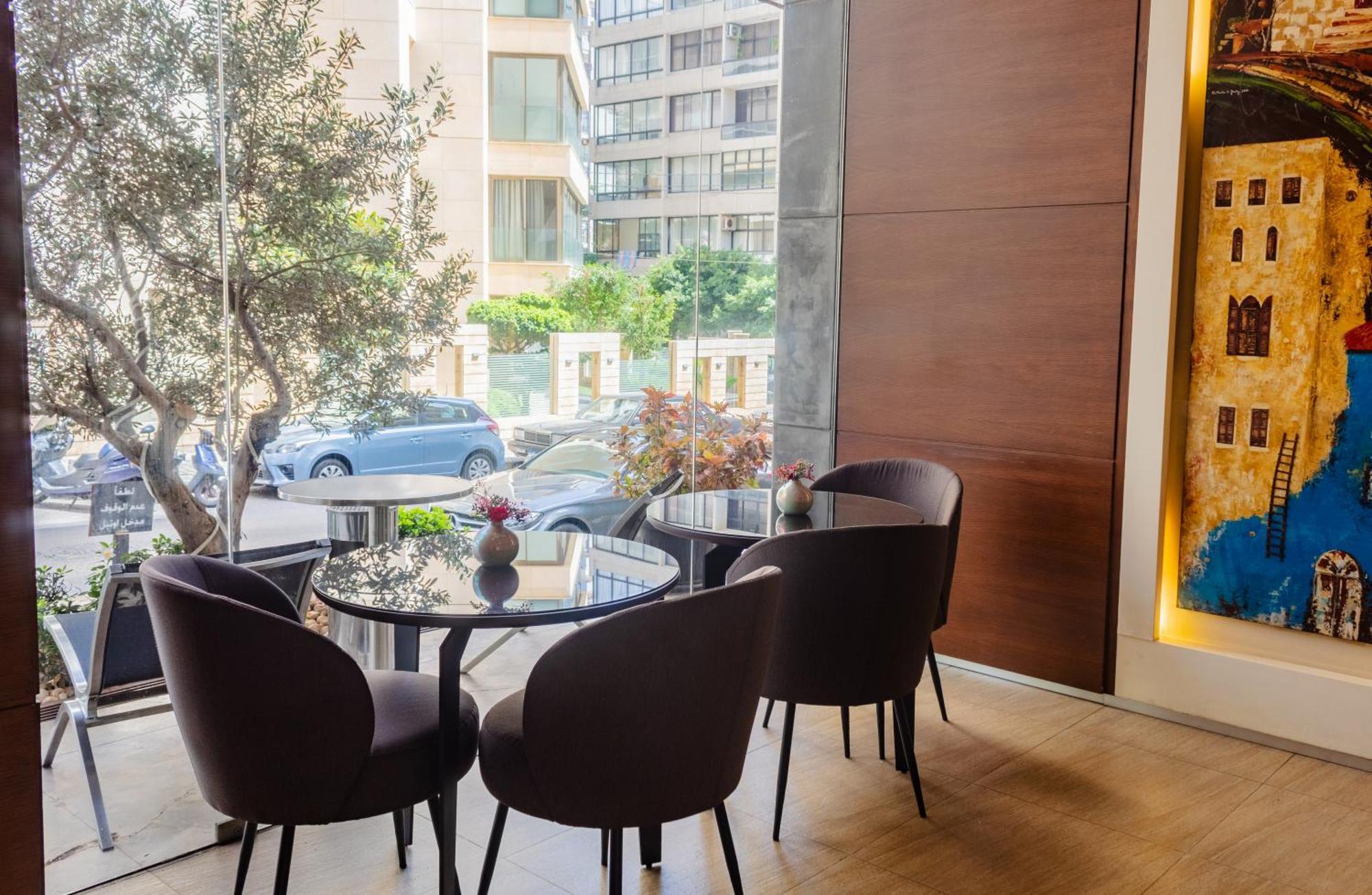 Britannia Suites Beirut Eksteriør billede
